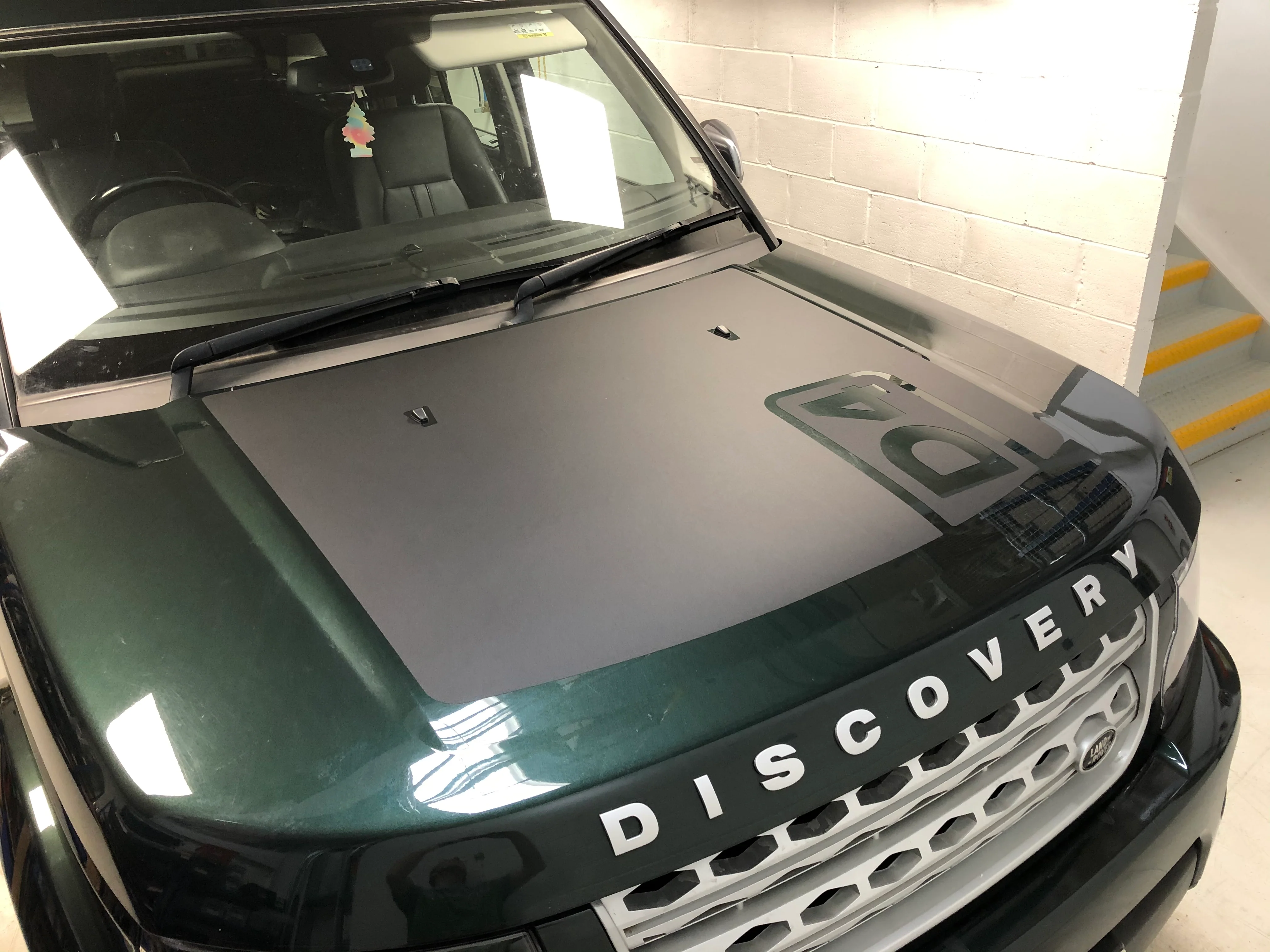 Anti-Reflective Bonnet Graphic - D4 for Land Rover Discovery 4 - Image 4