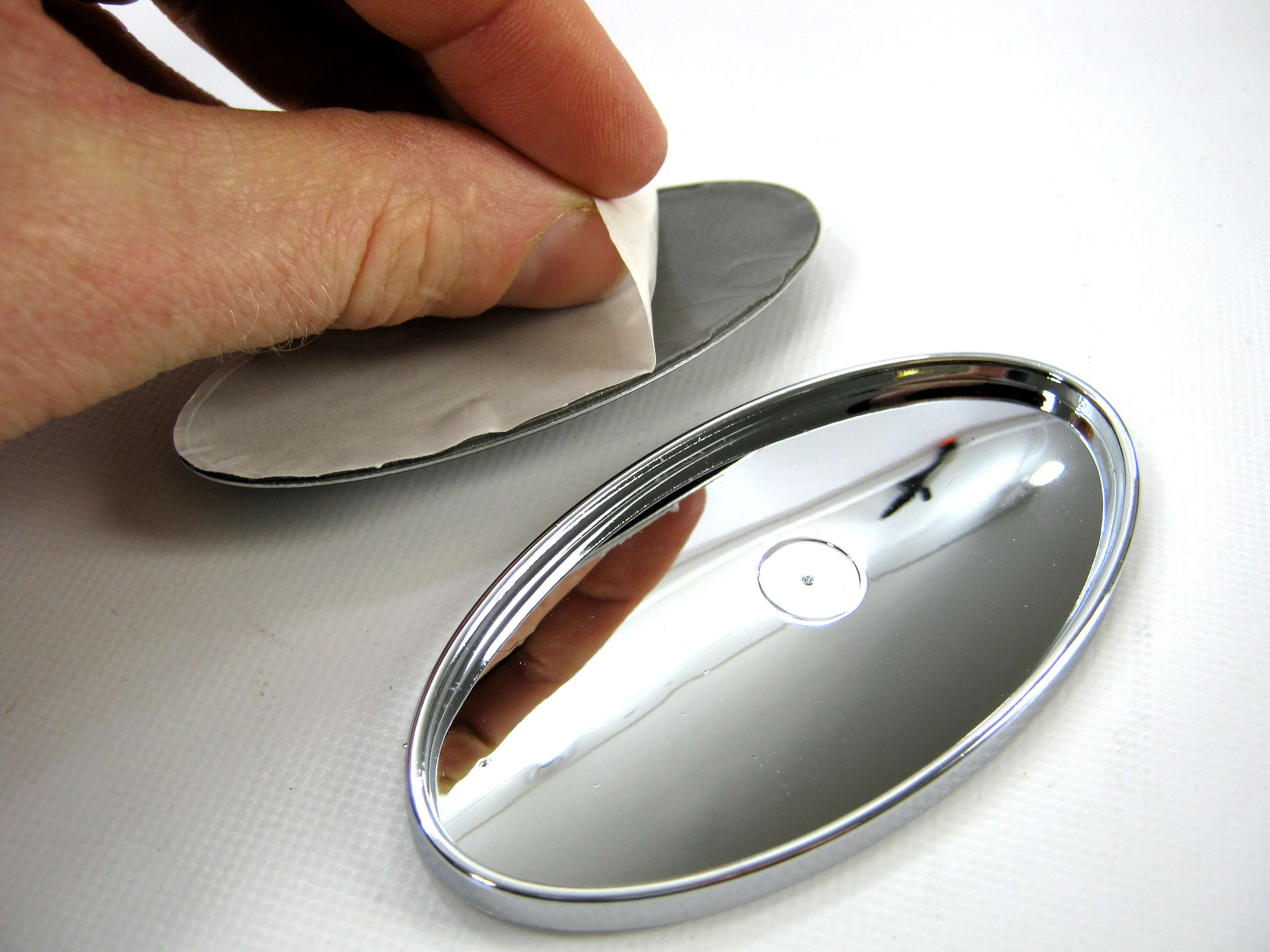 Black & Silver Badge on Chrome Plinth for Range Rover Evoque - Image 7