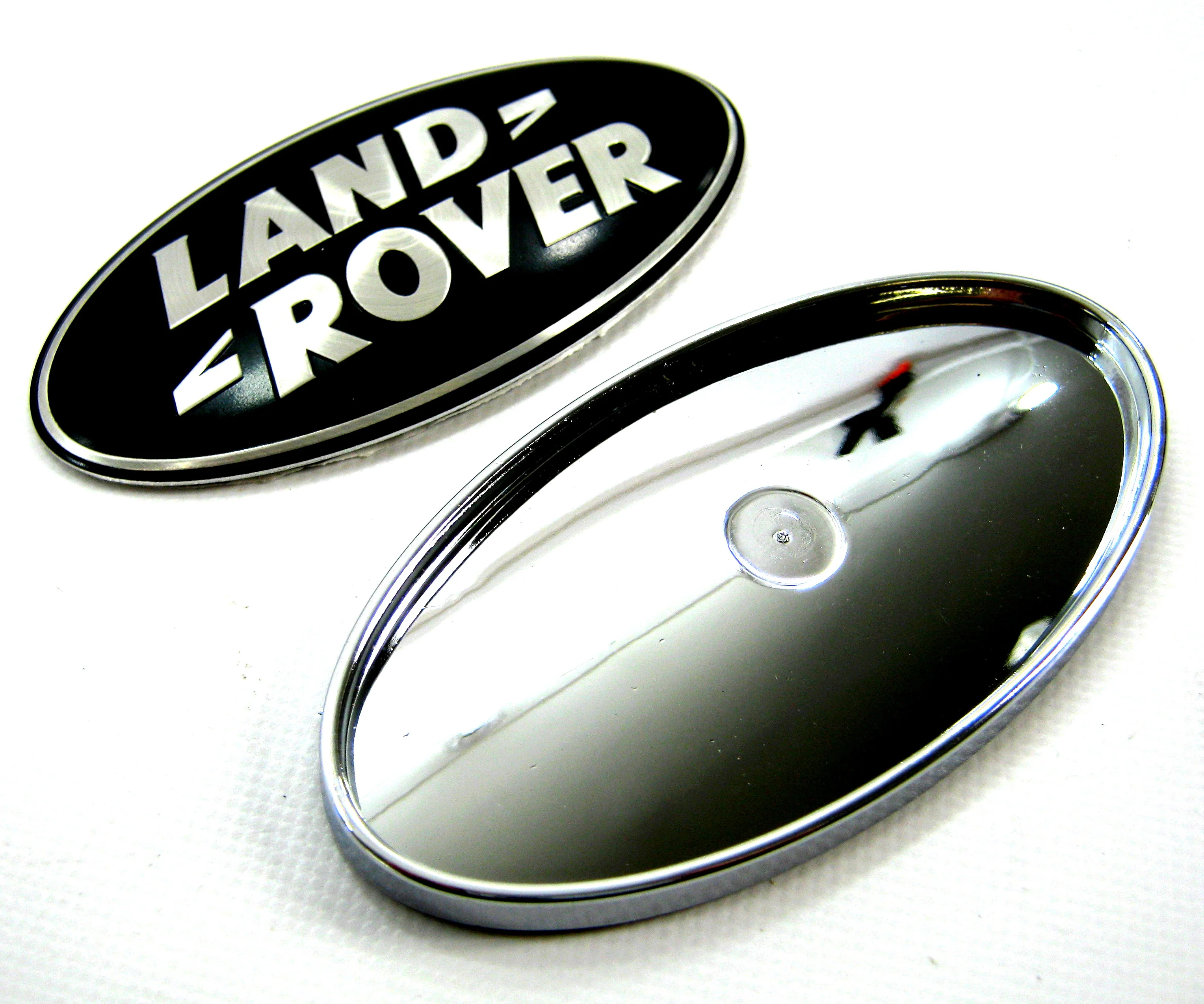 Black & Silver Badge on Chrome Plinth for Range Rover L405 - Image 6