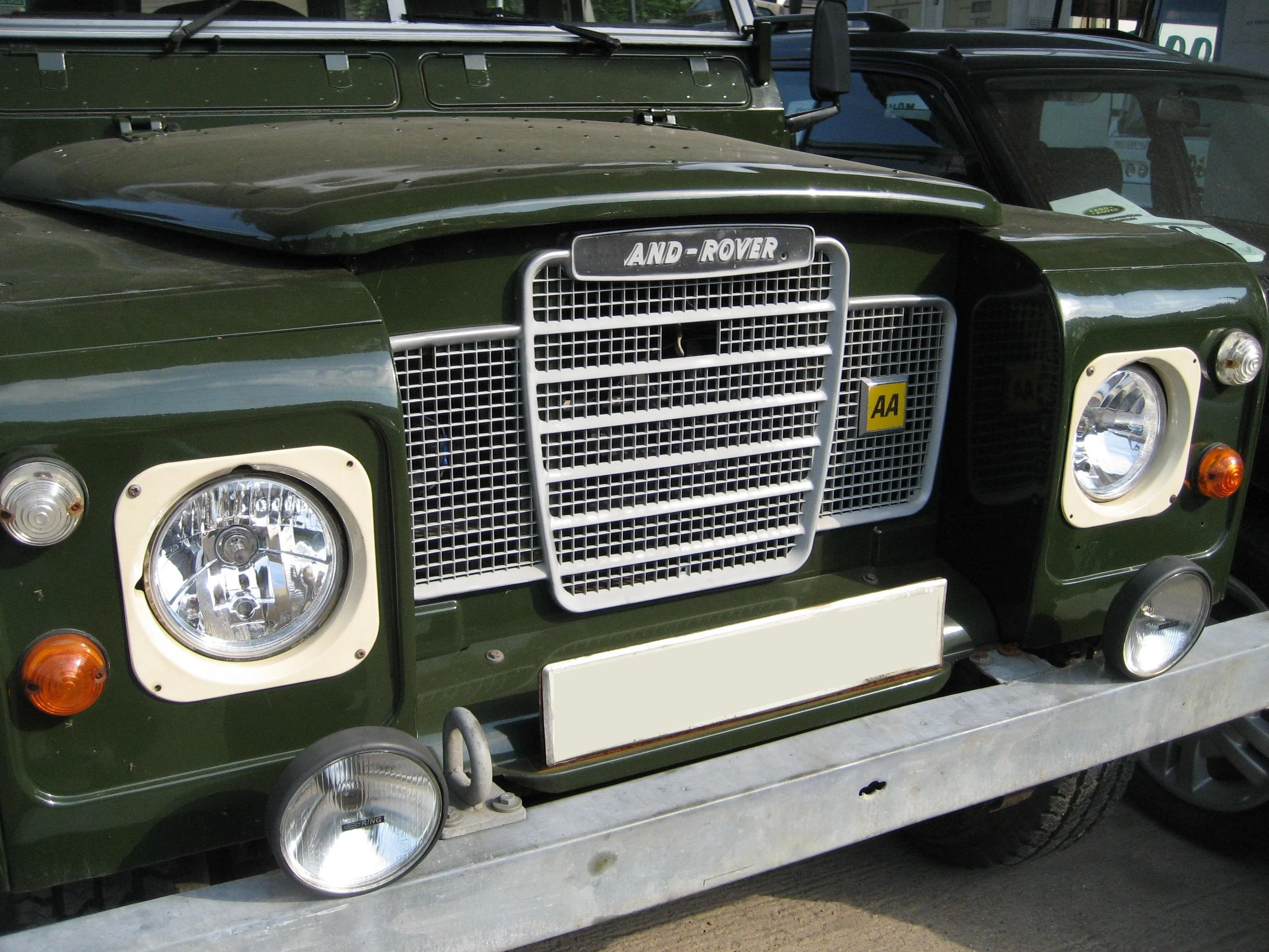 Chrystal Halogen H4 Headlight Upgrade kit - RHD - for Land Rover Series 1 2 3 - Image 4