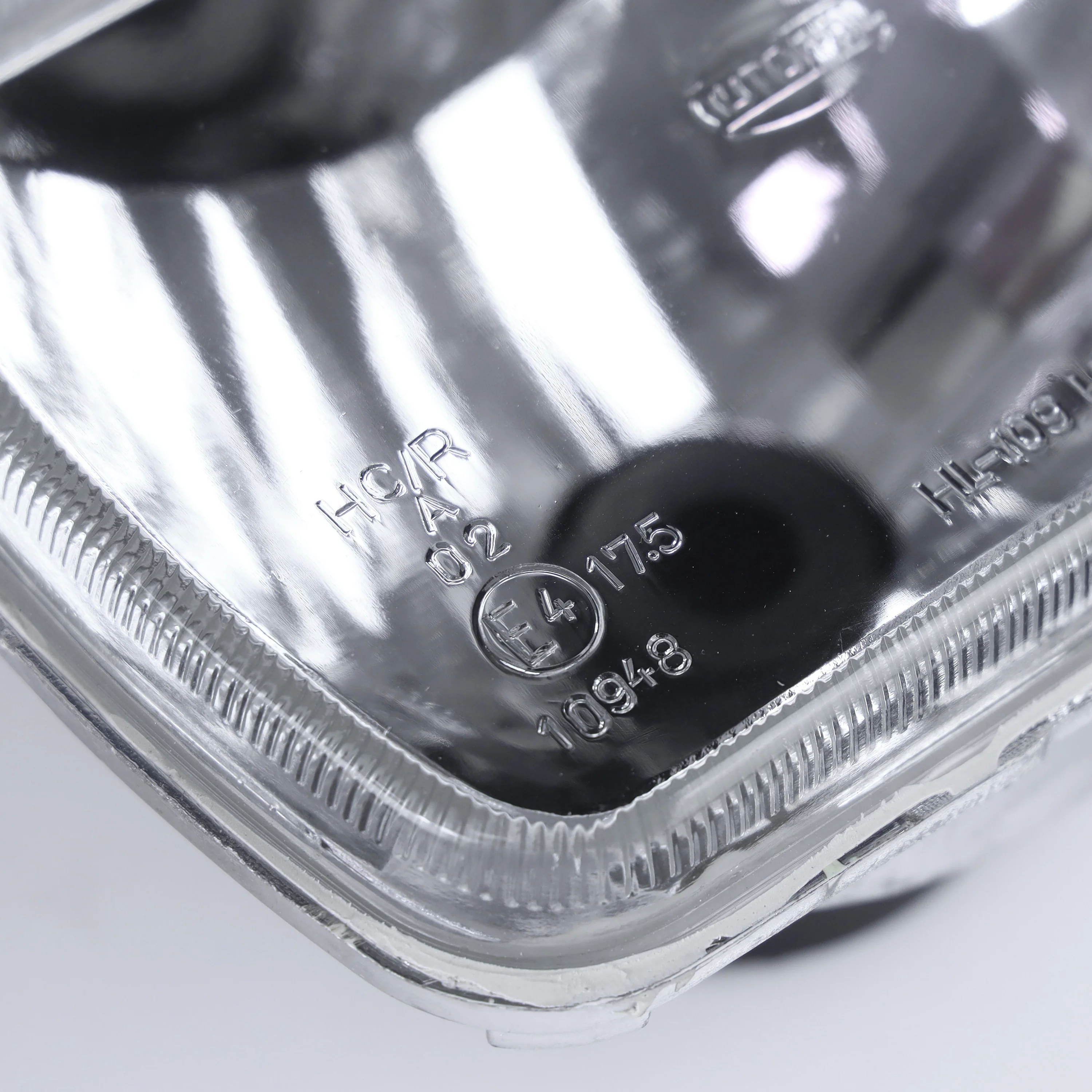 Crystal Headlight Upgrade (Pair) with E Mark - RHD - Toyota Hilux Mk3 - Image 3