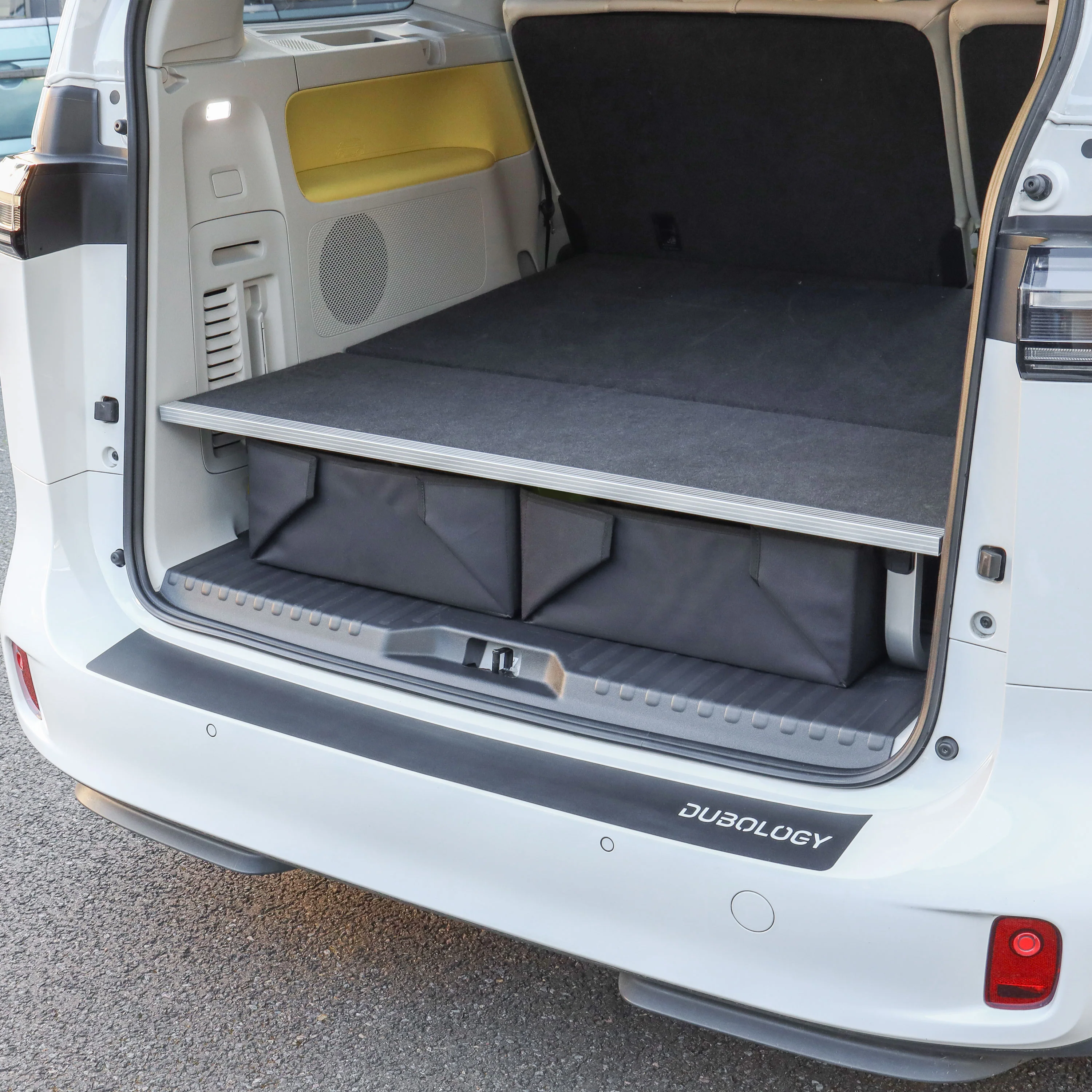 Edge Strip for Raised Floor for VW ID Buzz - Silver - Image 4