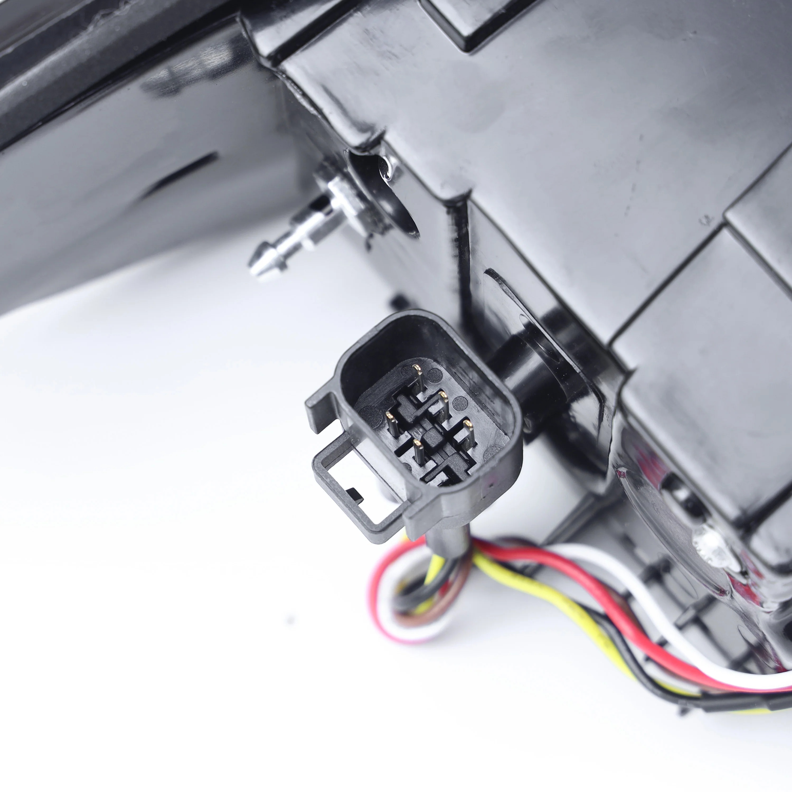 Facelift Rear Light for Range Rover Evoque - Right - Image 3