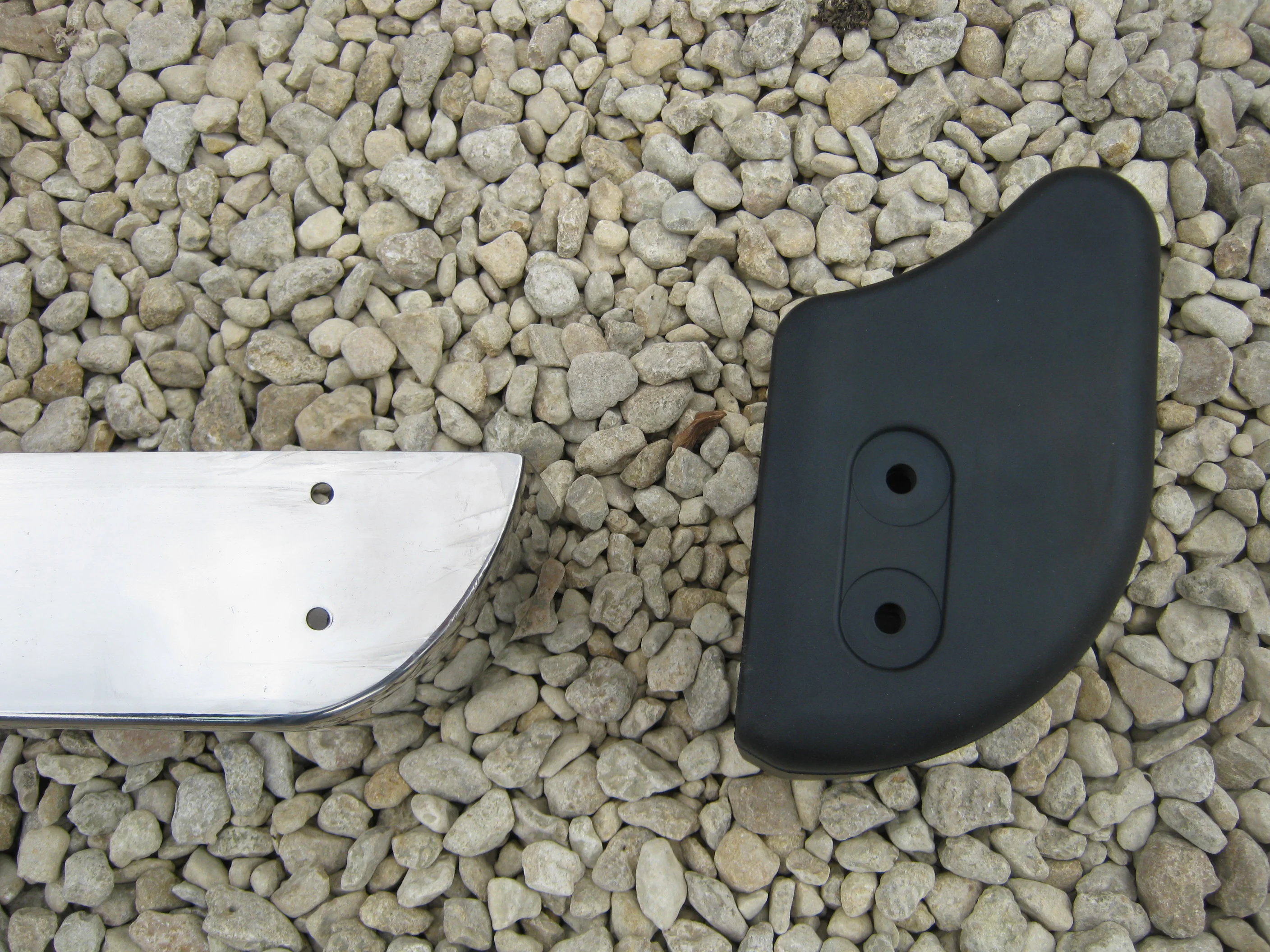Front Bumper Rubber End Caps + Fitting Kit for Land Rover Defender - Image 4