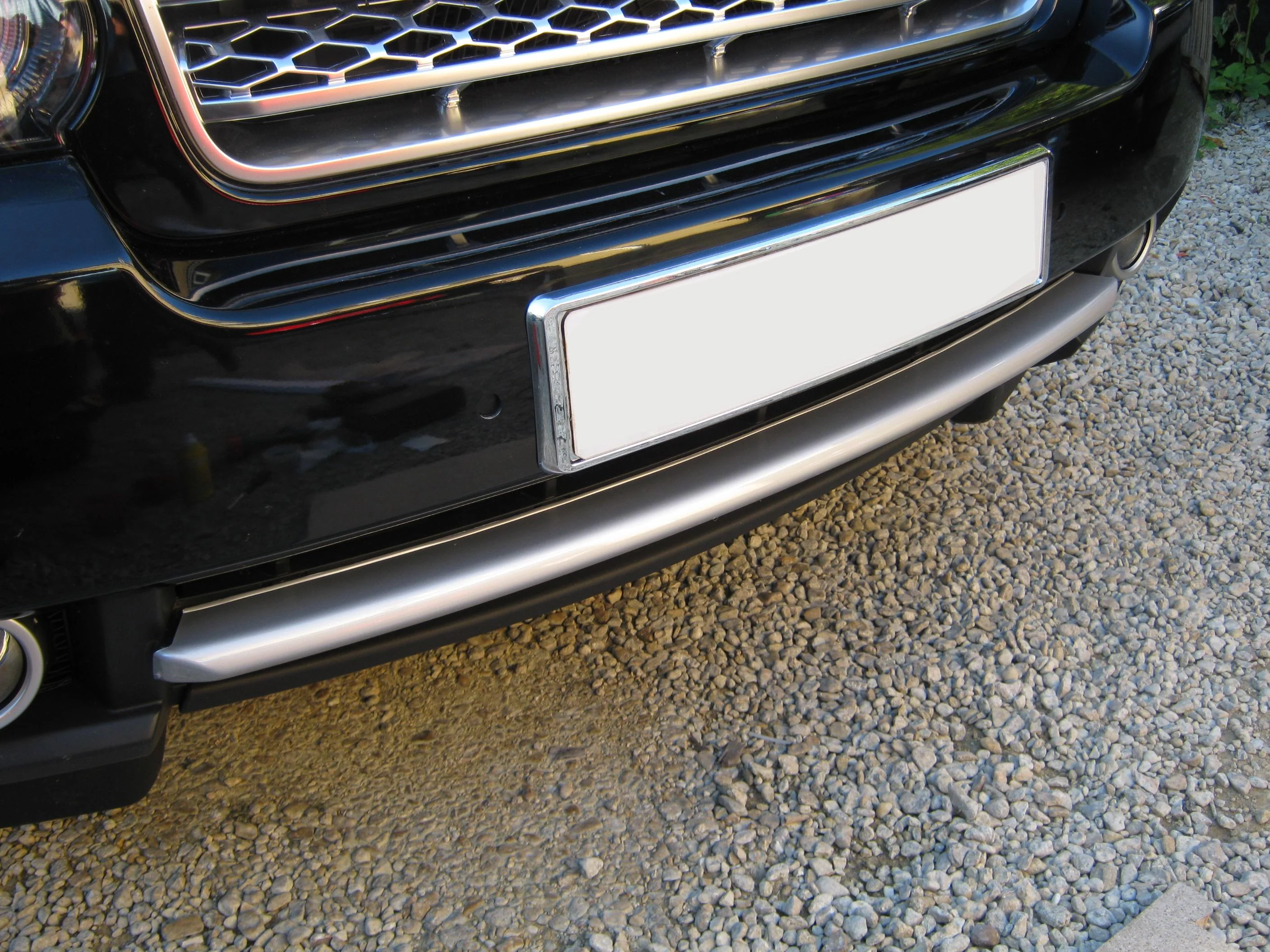 Front Bumper Trim for Range Rover L322 2010+ - Silver - Image 2