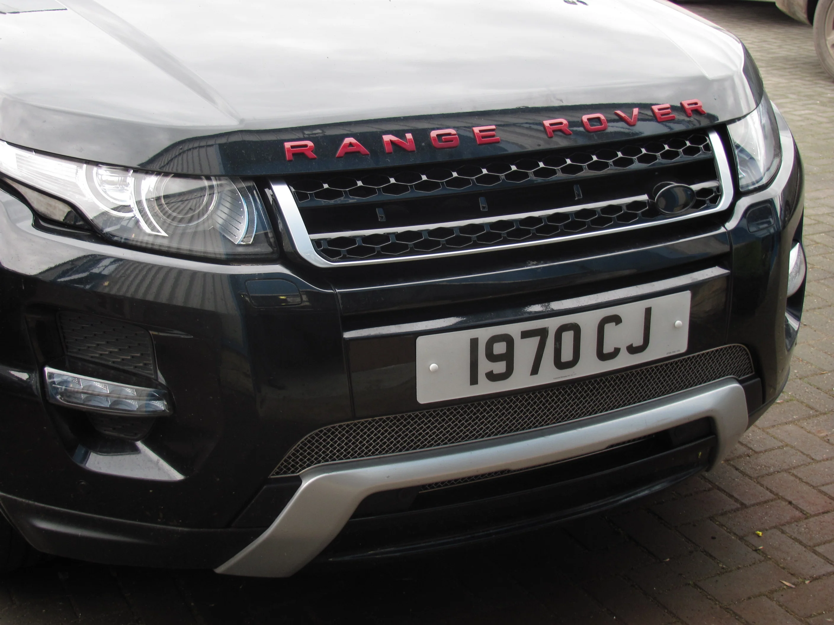 Front Grille - Autobiography Style - Black & Silver for Range Rover Evoque - Image 6