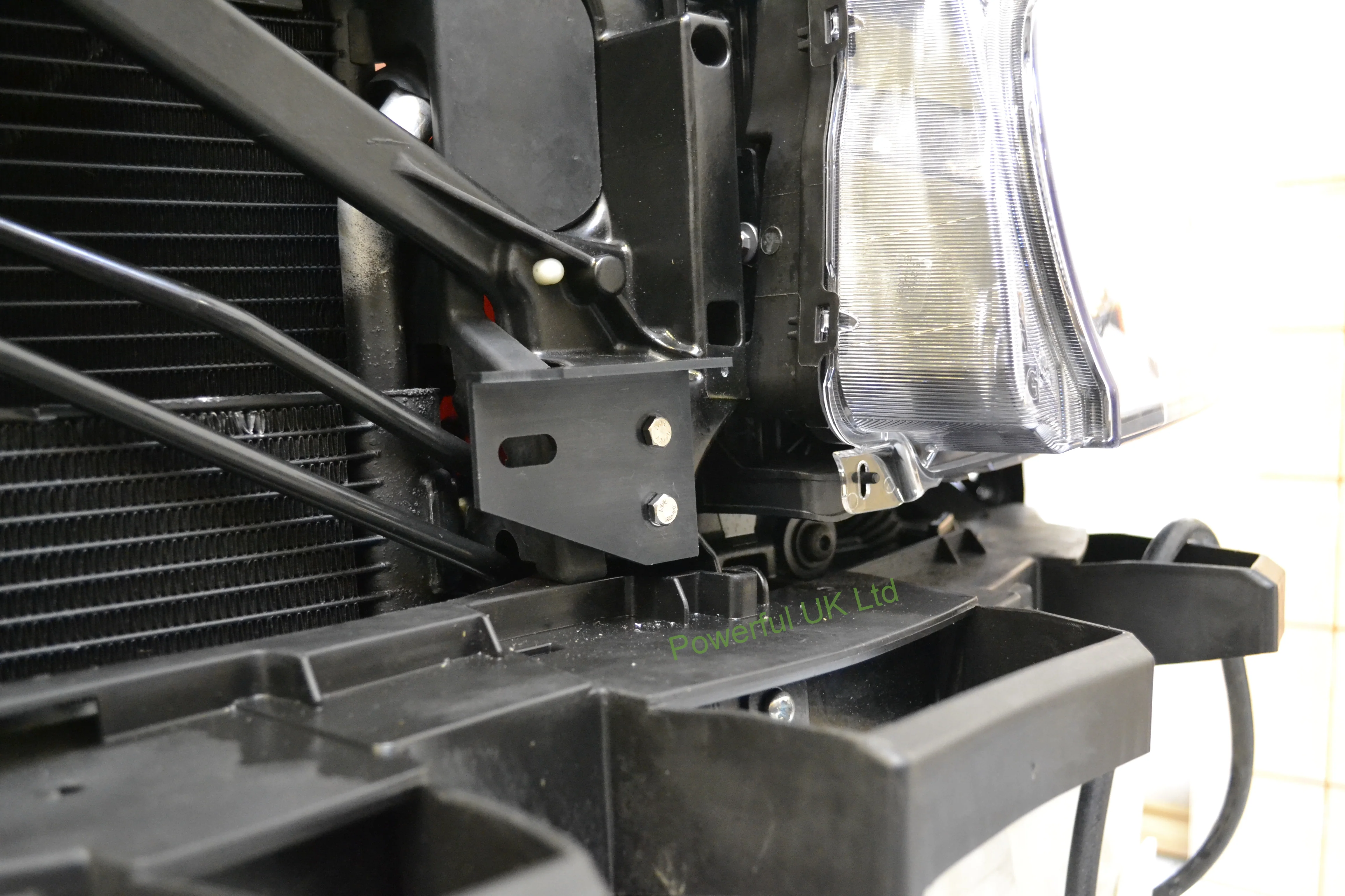 Front Grille Support Brackets for Range Rover Sport L320 2010+ - Image 3