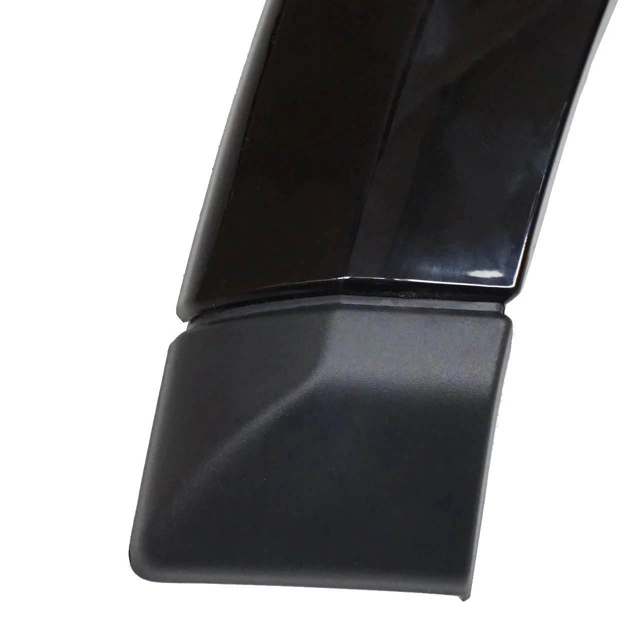 Front Right Wheel Arch End Cap 'Back End' for Land Rover Discovery 4 - Image 6