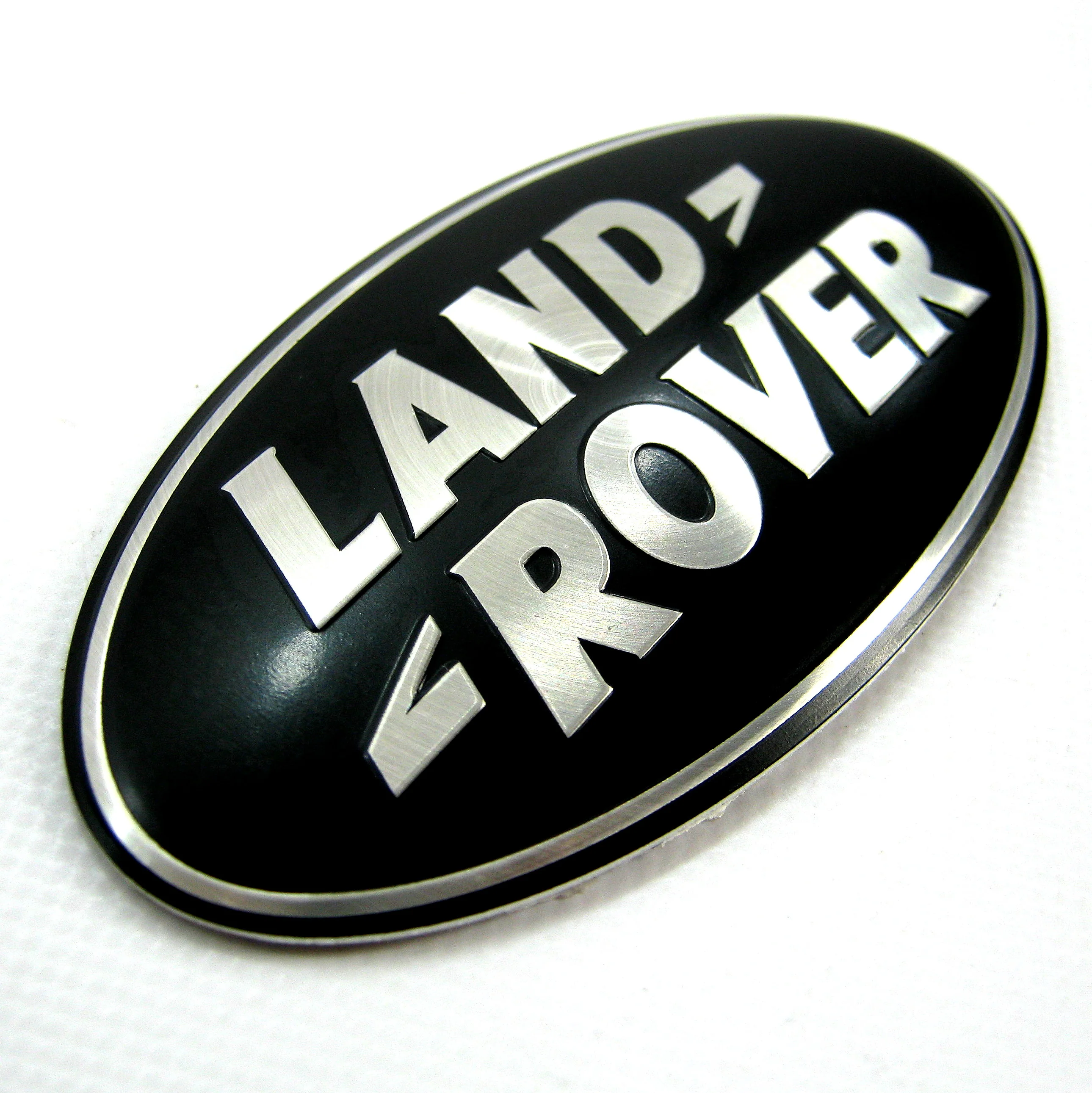Genuine Front Grille Badge - Black & Silver - for Land Rover Discovery 3 (LR3G509 / LR3G061) - Image 3