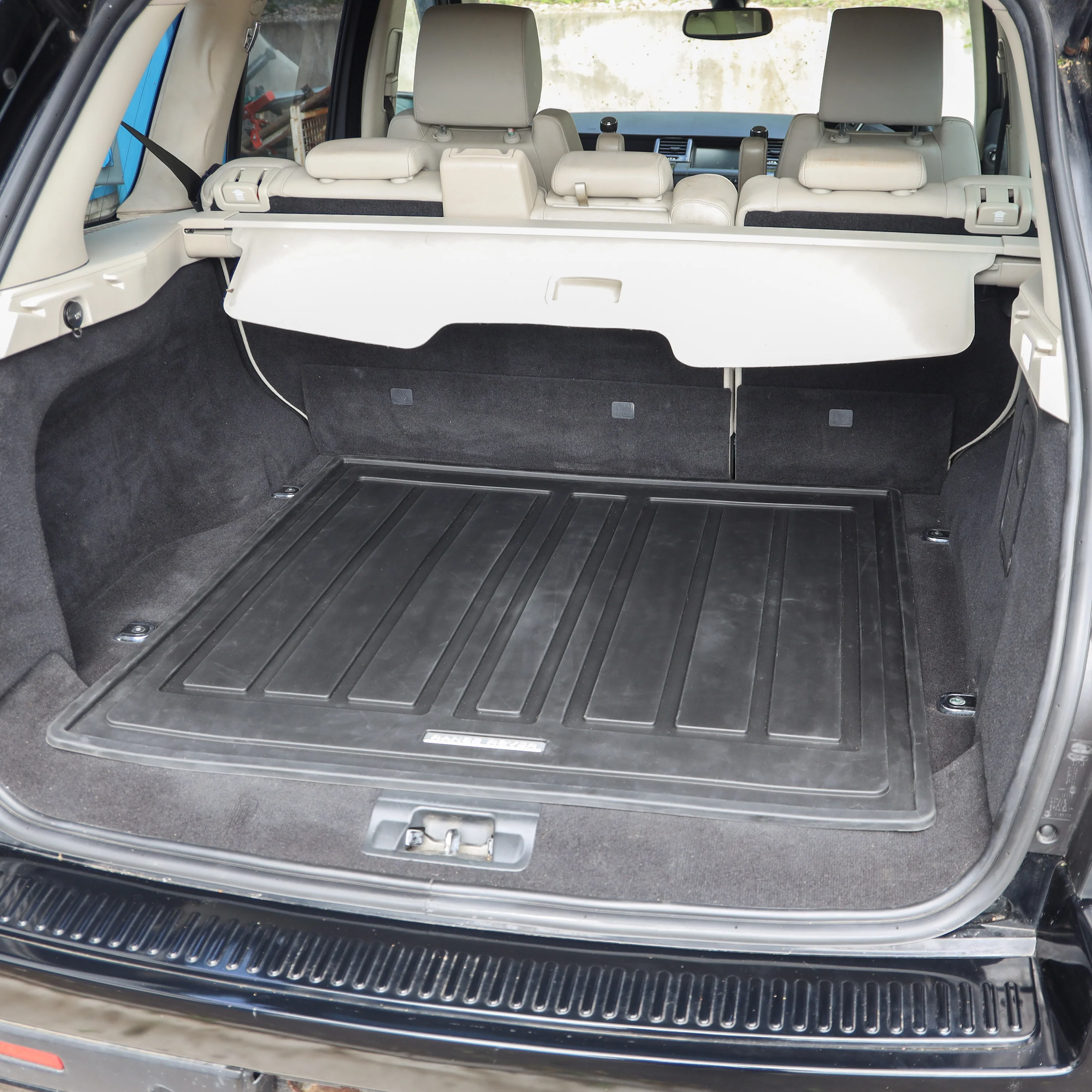 Genuine Rubber Boot Liner Mat for Range Rover Sport L320 - Image 3