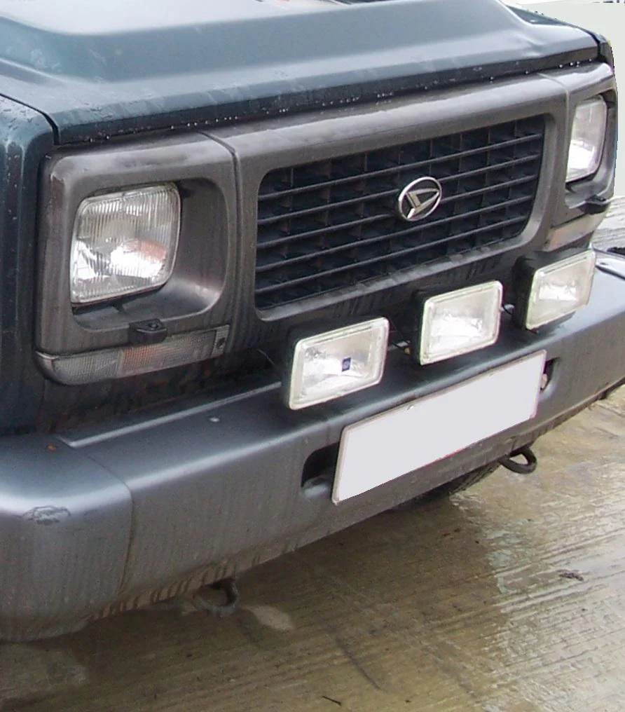 Halogen Headlight Daihatsu Fourtrak - Each - RHD - Image 4