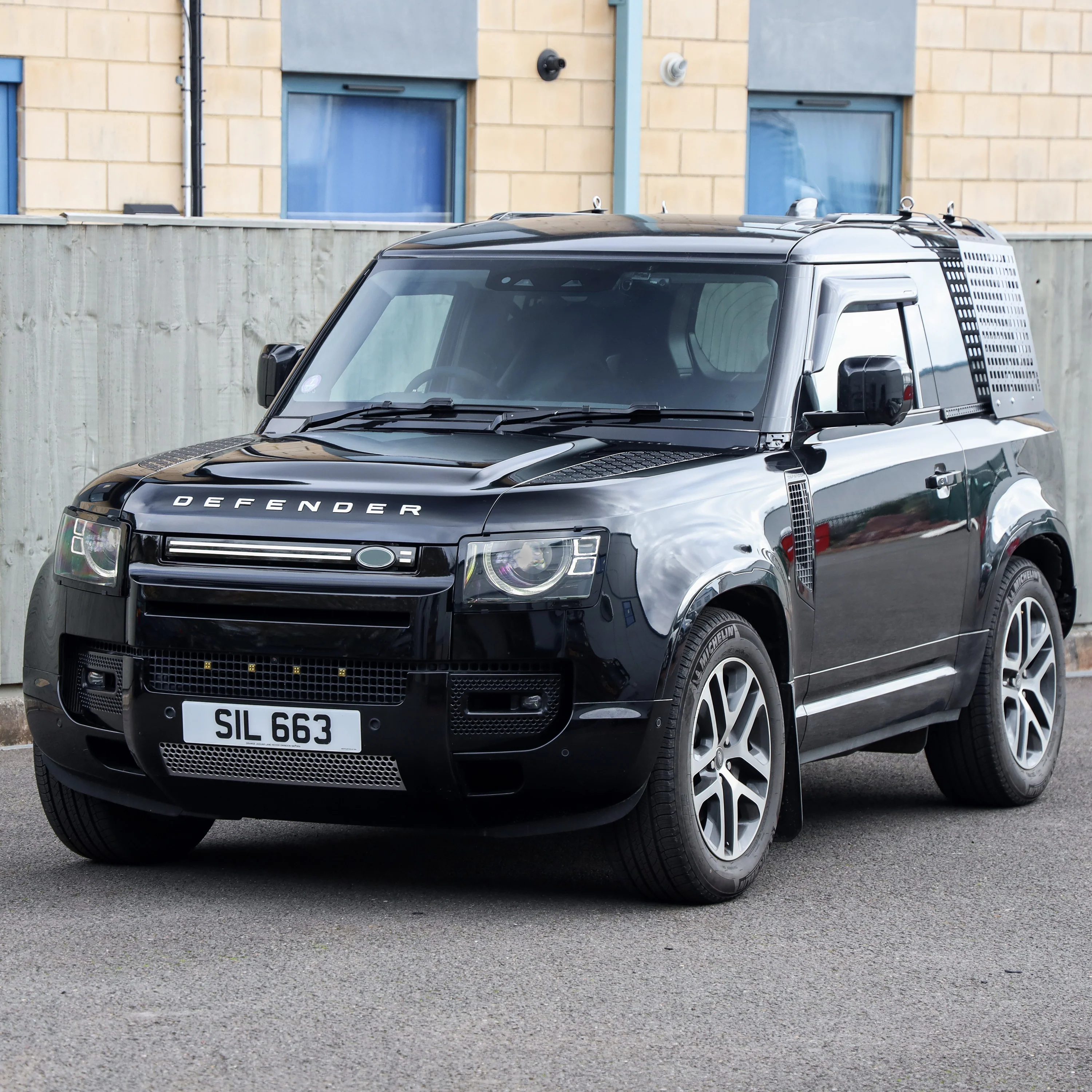 LED Front Grille Assembly for Land Rover Defender L663 - Smoked LED Strip - Image 7