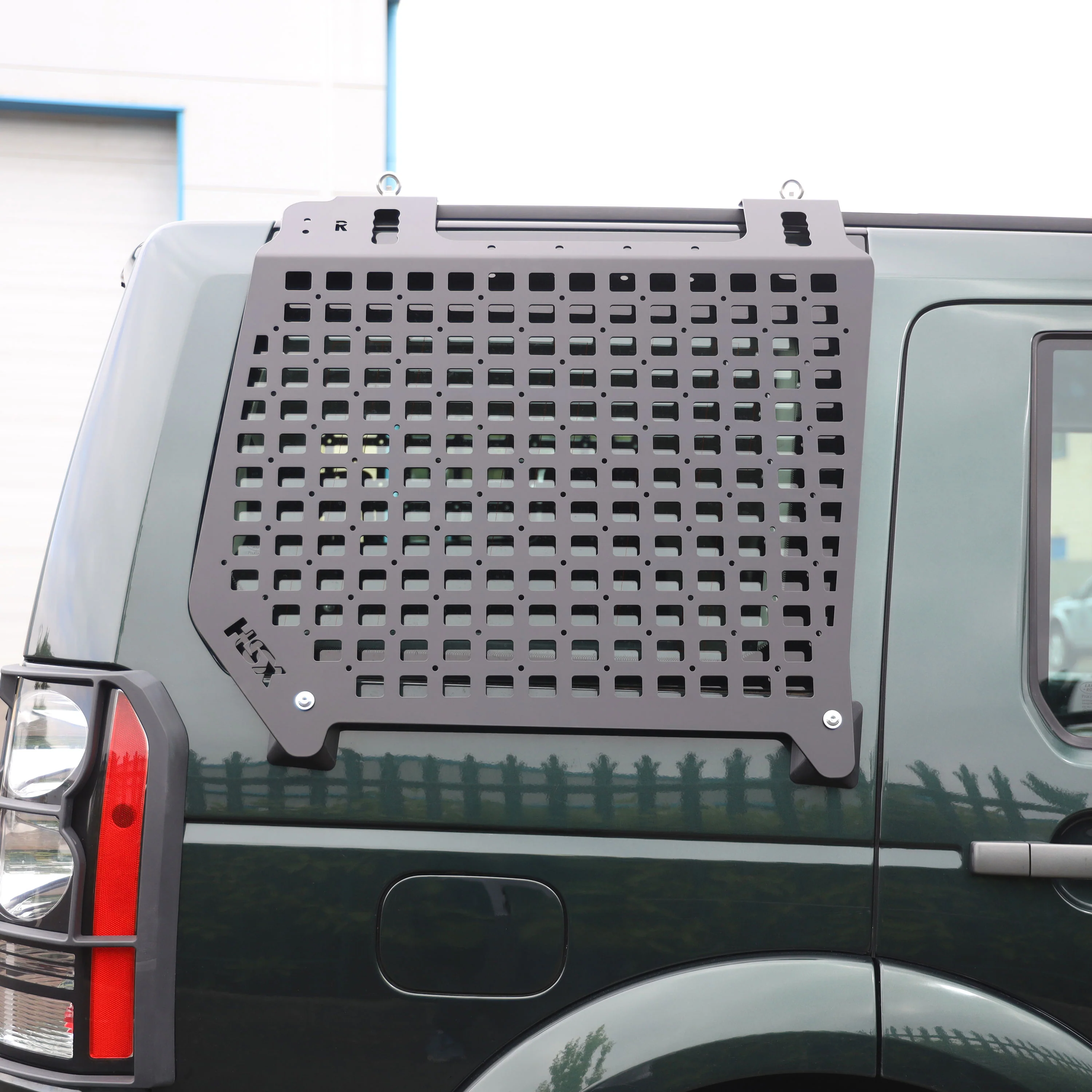 Molle Plate Kit - Grid Design - RH - for Land Rover Discovery 3/4 - Image 2