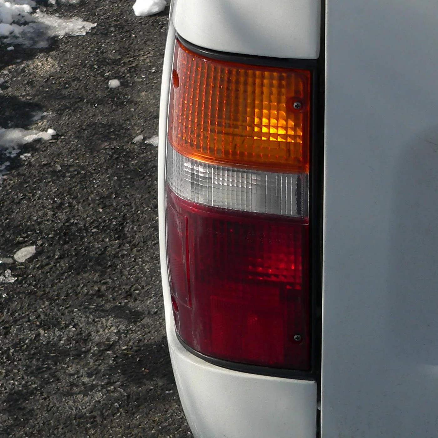 Rear Light Lens - LH - for Toyota Hilux Mk3 - Image 3