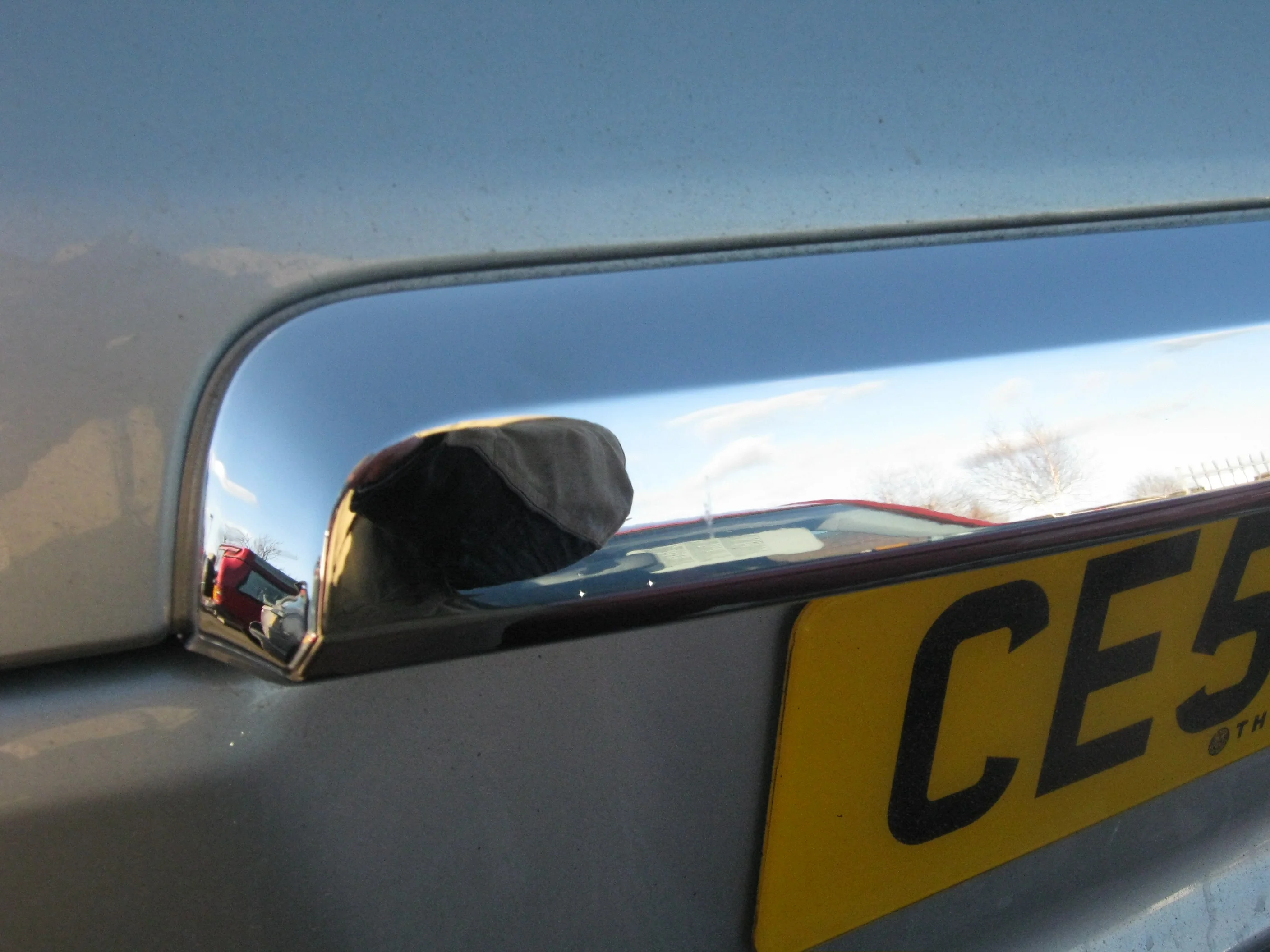 Tailgate Light Housing Cover - Chrome for Range Rover Sport 2005-11 - Image 6