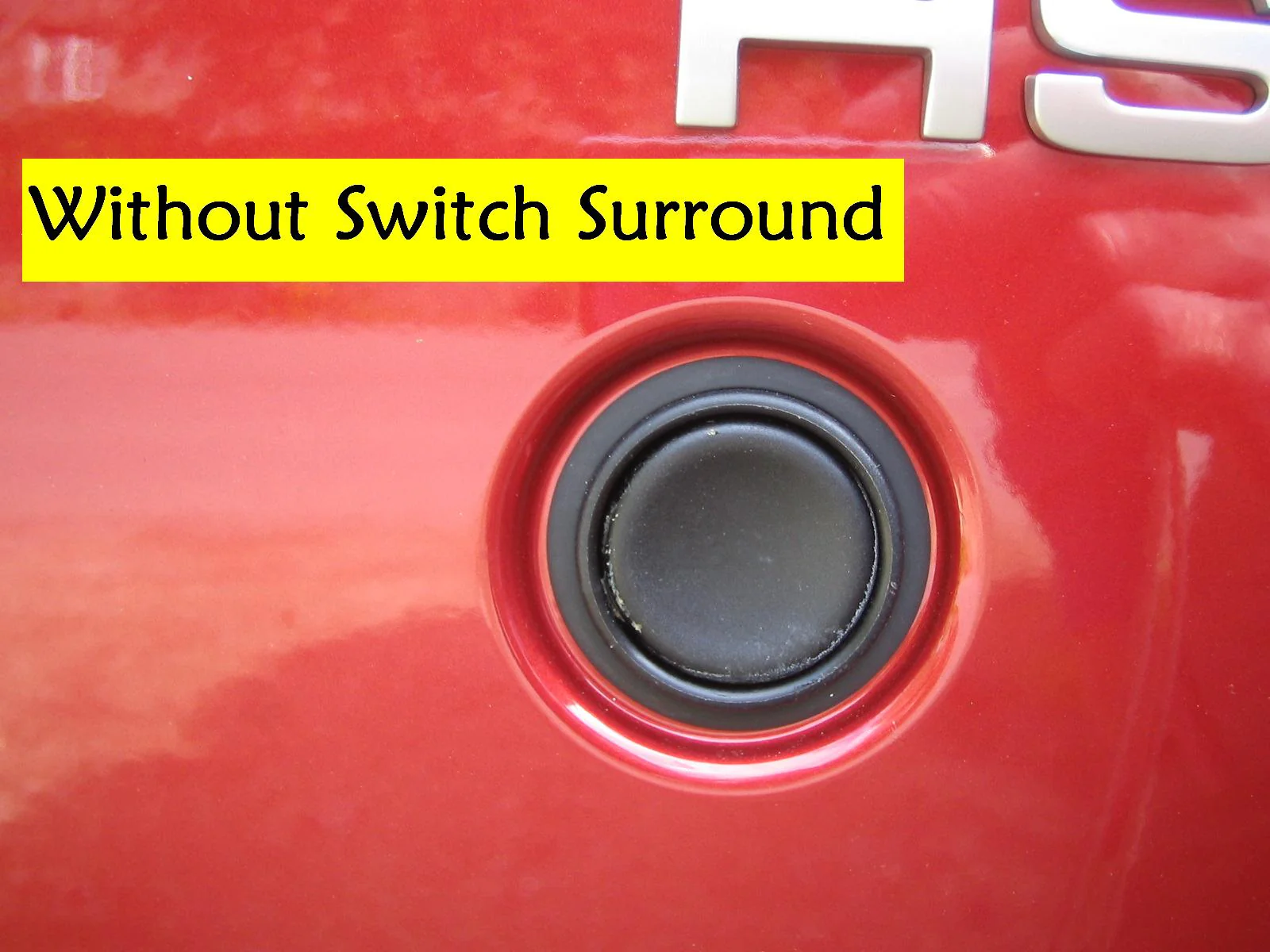 Tailgate Push Switch Surround (Outer Ring) in Polished Stainless for Range Rover Sport / P38 - Image 4
