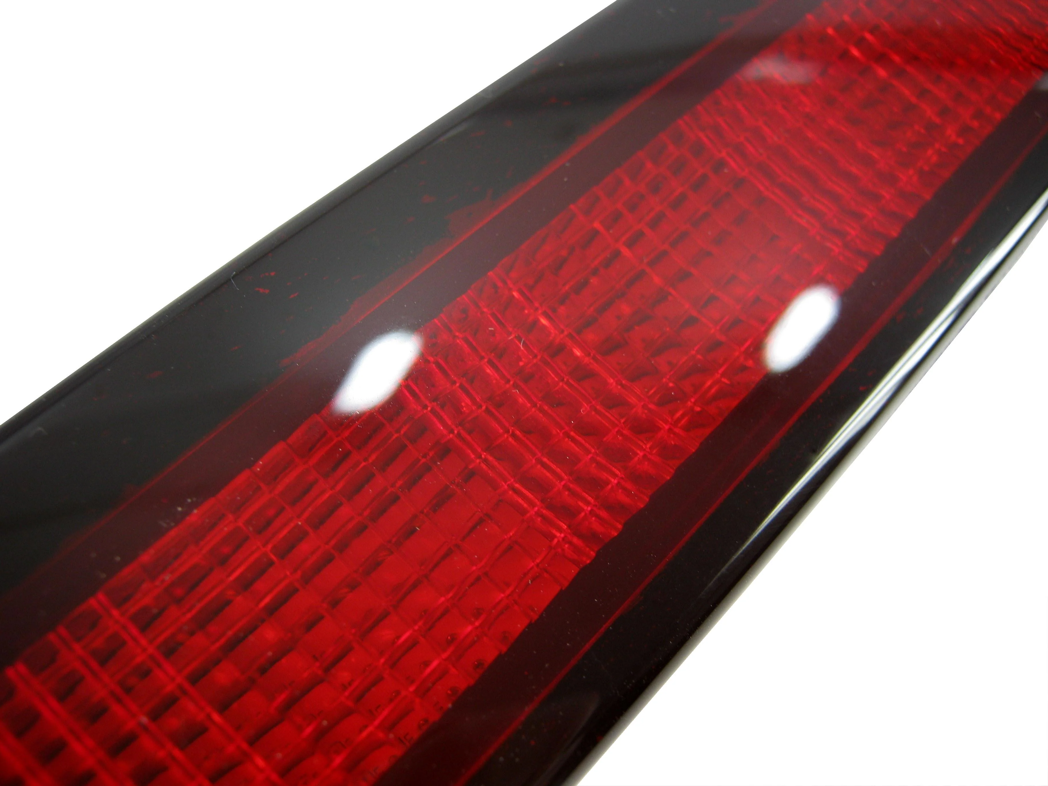 Toyota Hilux Mk6 LED Tailgate 3rd Brake Light - Red - Image 3