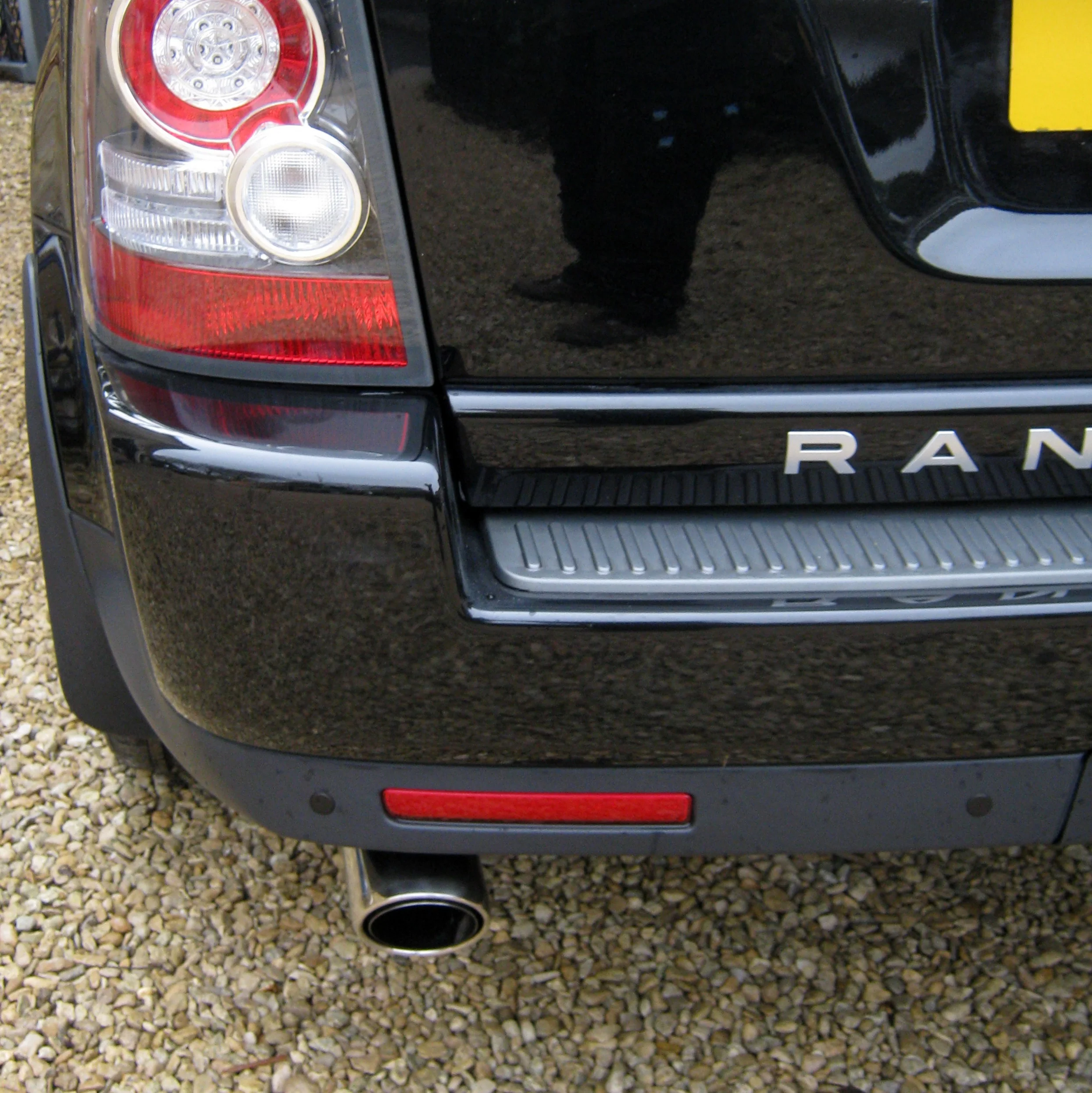 Twin Exhaust Tailpipes for Range Rover Sport 2010 On - Stainless Steel - Image 3
