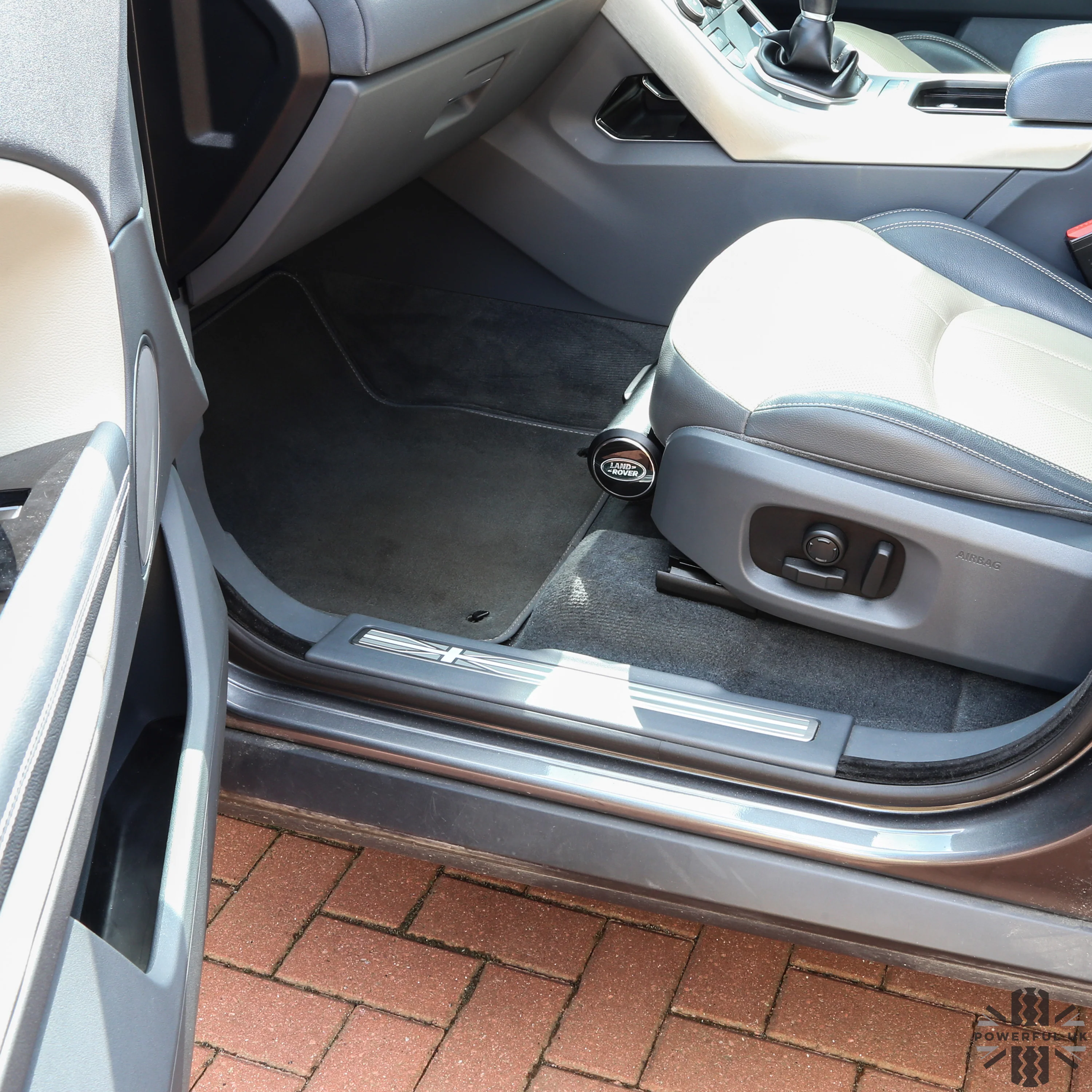 Umbrella Holder for Range Rover L405 - Image 6